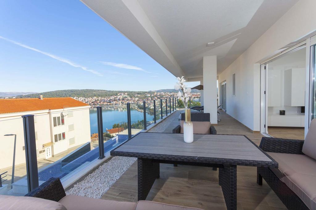 Apartment Solis Okrug Gornji โตรกีร์ ภายนอก รูปภาพ
