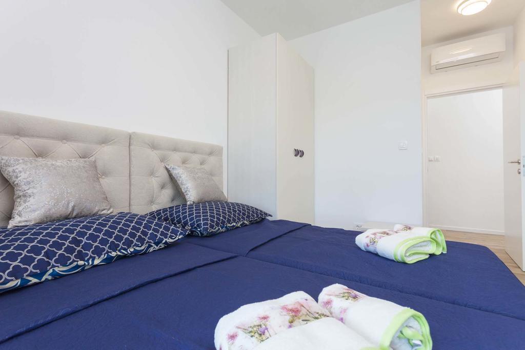 Apartment Solis Okrug Gornji โตรกีร์ ภายนอก รูปภาพ